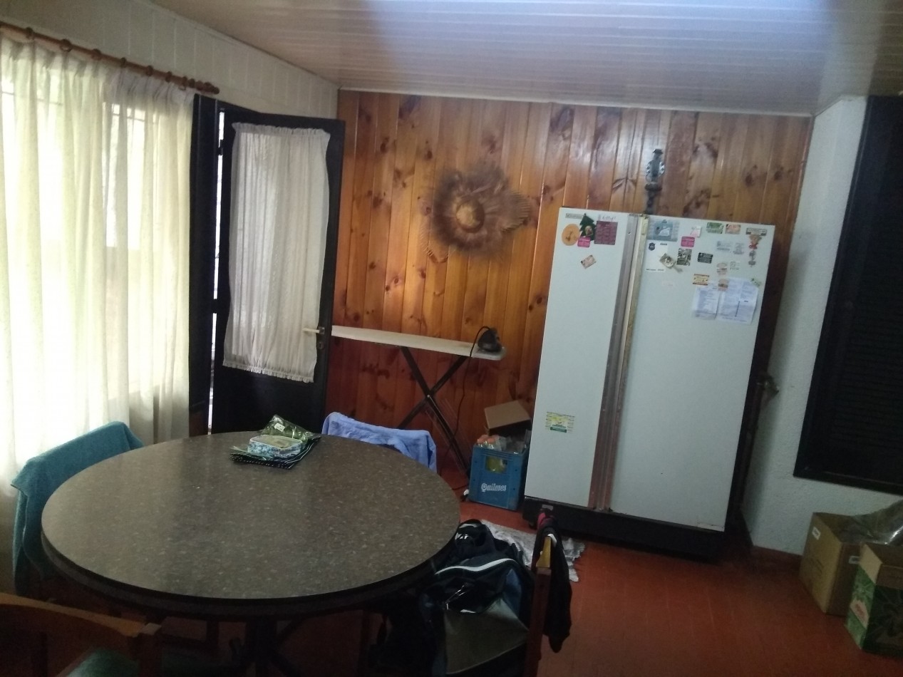 Venta/permuta Chalet De 5 Amb. C/dependencia , Mar Del Plata