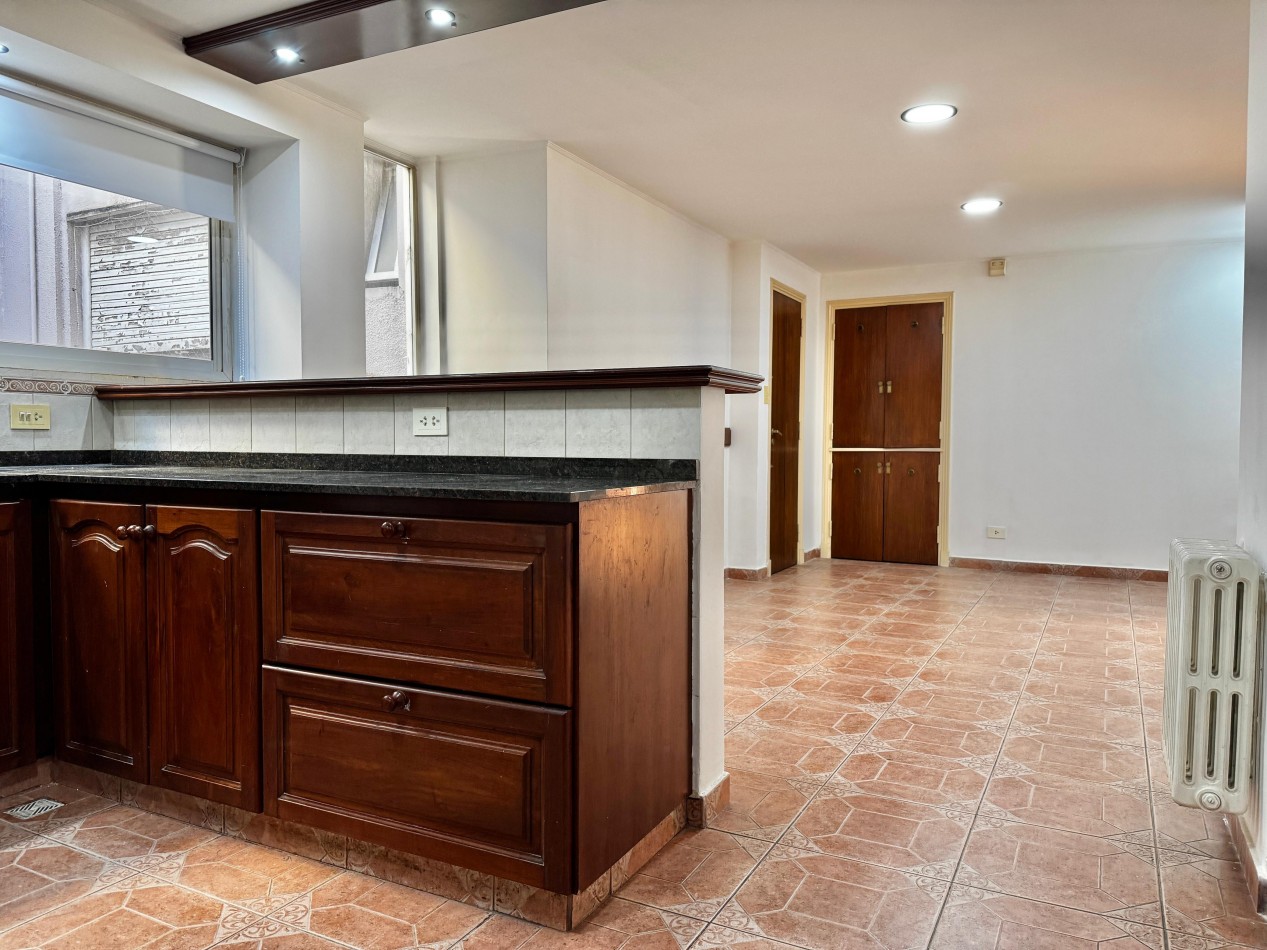 VENTA DEPTO 4 AMB.C/BALCON AL FRENTE.CENTRO MDP.