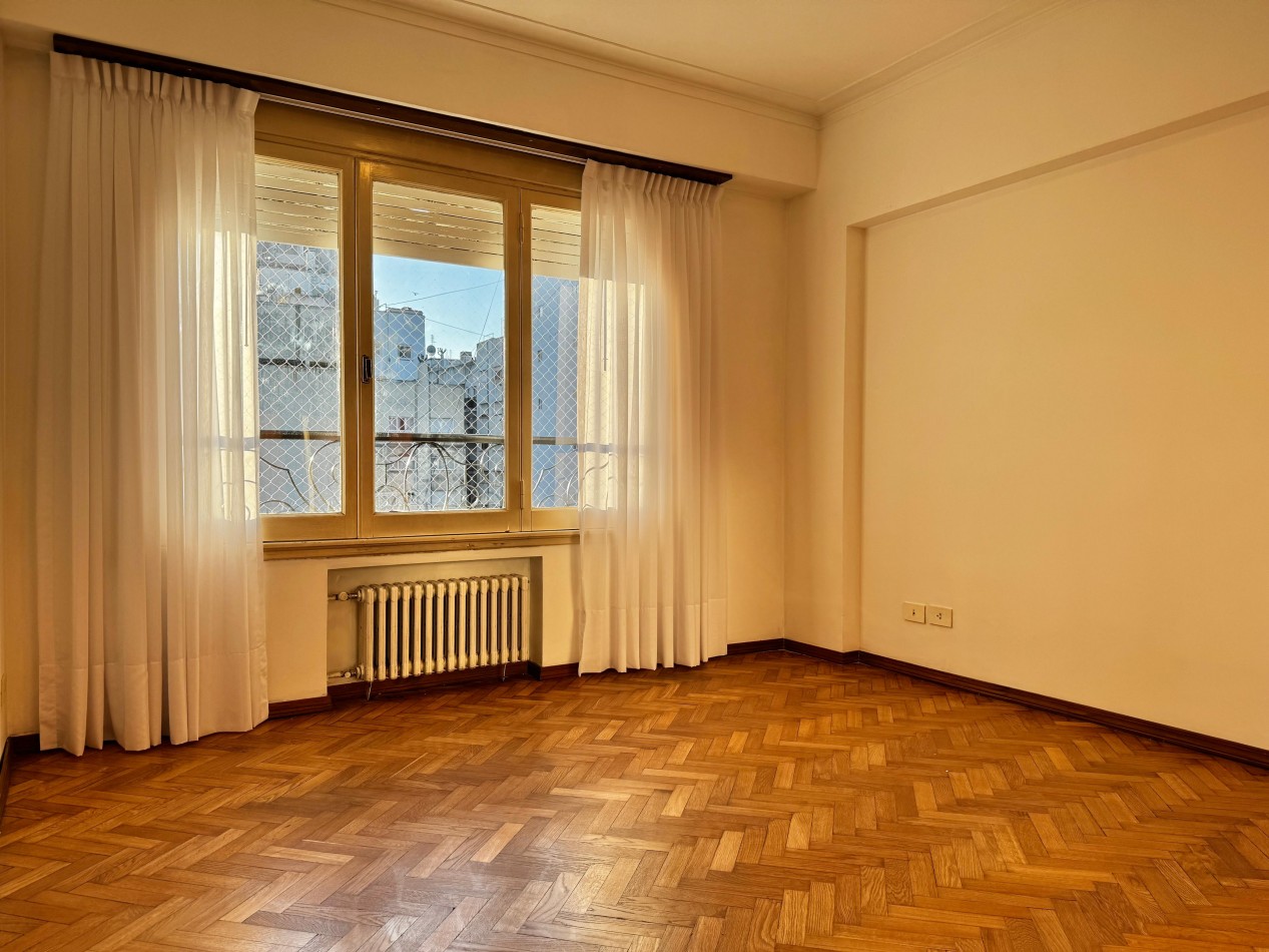 VENTA DEPTO 4 AMB.C/BALCON AL FRENTE.CENTRO MDP.