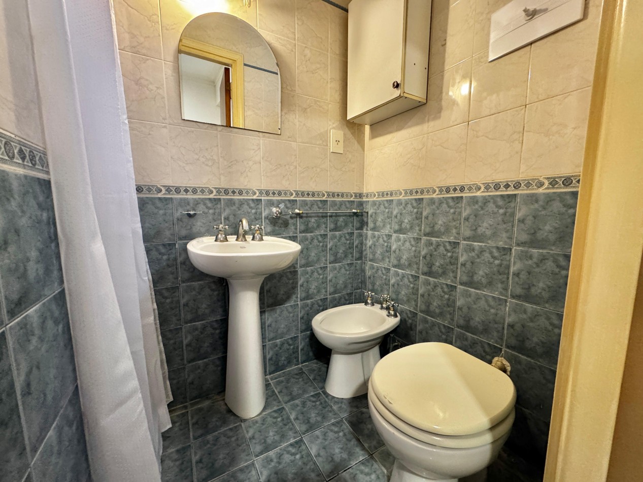 VENTA DEPTO 4 AMB.C/BALCON AL FRENTE.CENTRO MDP.