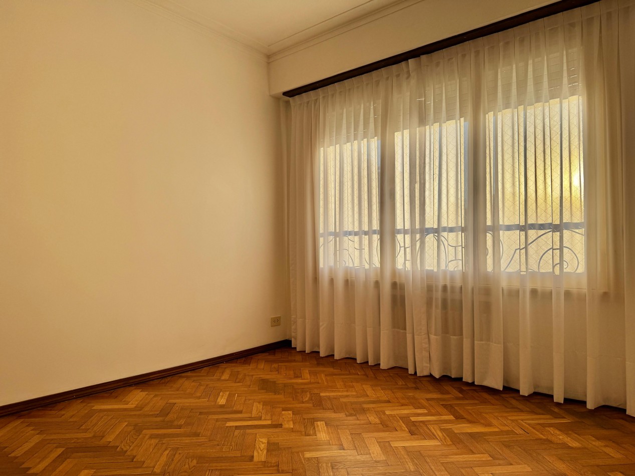 VENTA DEPTO 4 AMB.C/BALCON AL FRENTE.CENTRO MDP.