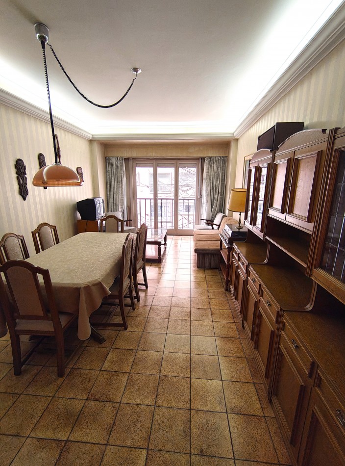 VENTA DEPTO 3 AMB + DEP. DE SERV/BALCON FRANCES.