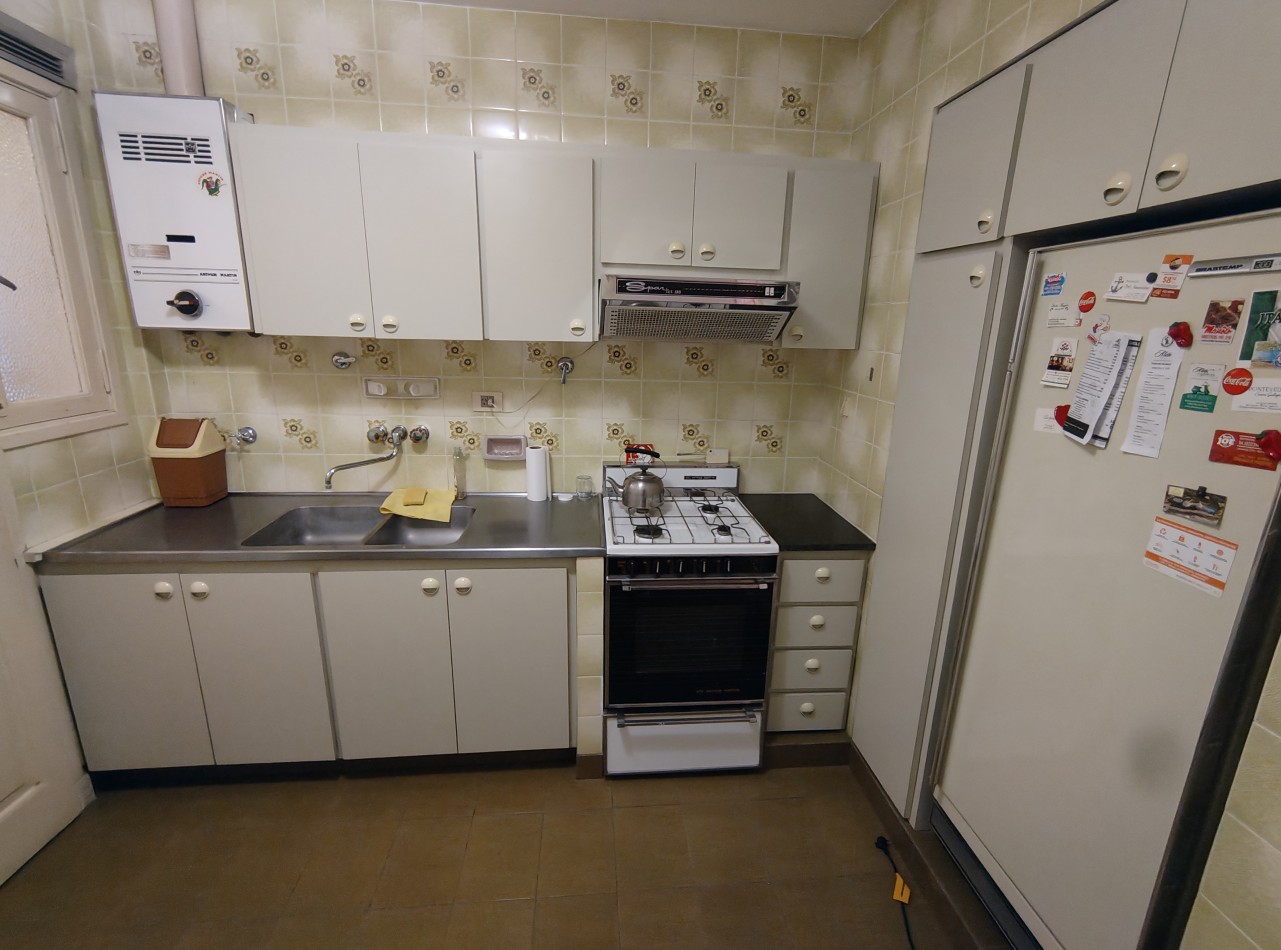 VENTA DEPTO 3 AMB + DEP. DE SERV/BALCON FRANCES.