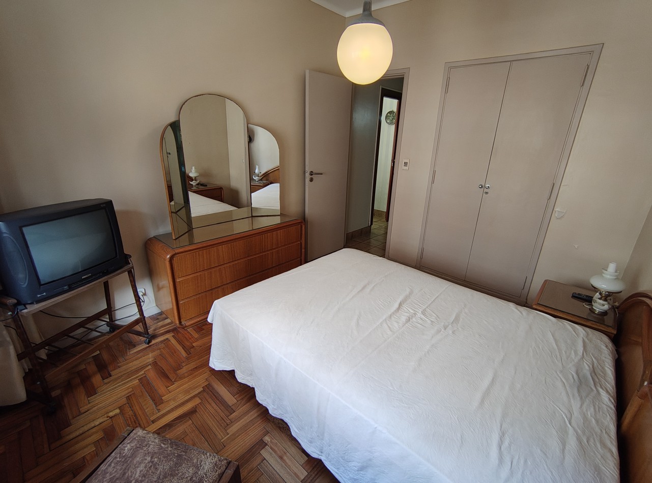 VENTA DEPTO 3 AMB + DEP. DE SERV/BALCON FRANCES.