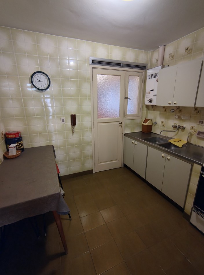 VENTA DEPTO 3 AMB + DEP. DE SERV/BALCON FRANCES.