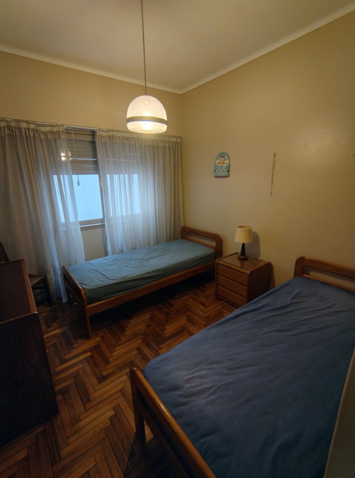VENTA DEPTO 3 AMB + DEP. DE SERV/BALCON FRANCES.