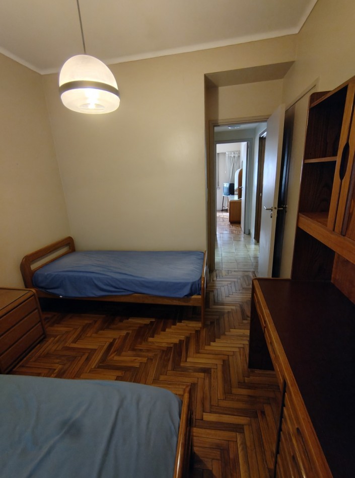 VENTA DEPTO 3 AMB + DEP. DE SERV/BALCON FRANCES.