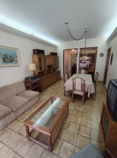 VENTA DEPTO 3 AMB + DEP. DE SERV/BALCON FRANCES.
