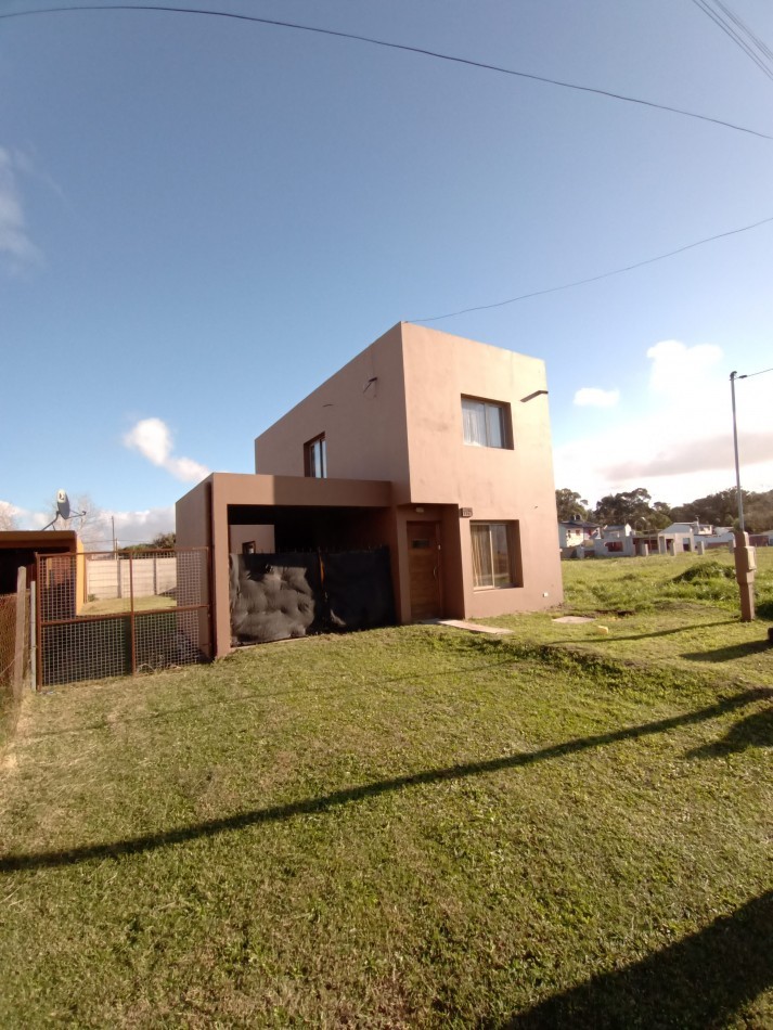 Venta Casa 3 amb. Barrio Santa Elena.Santa clara.#318