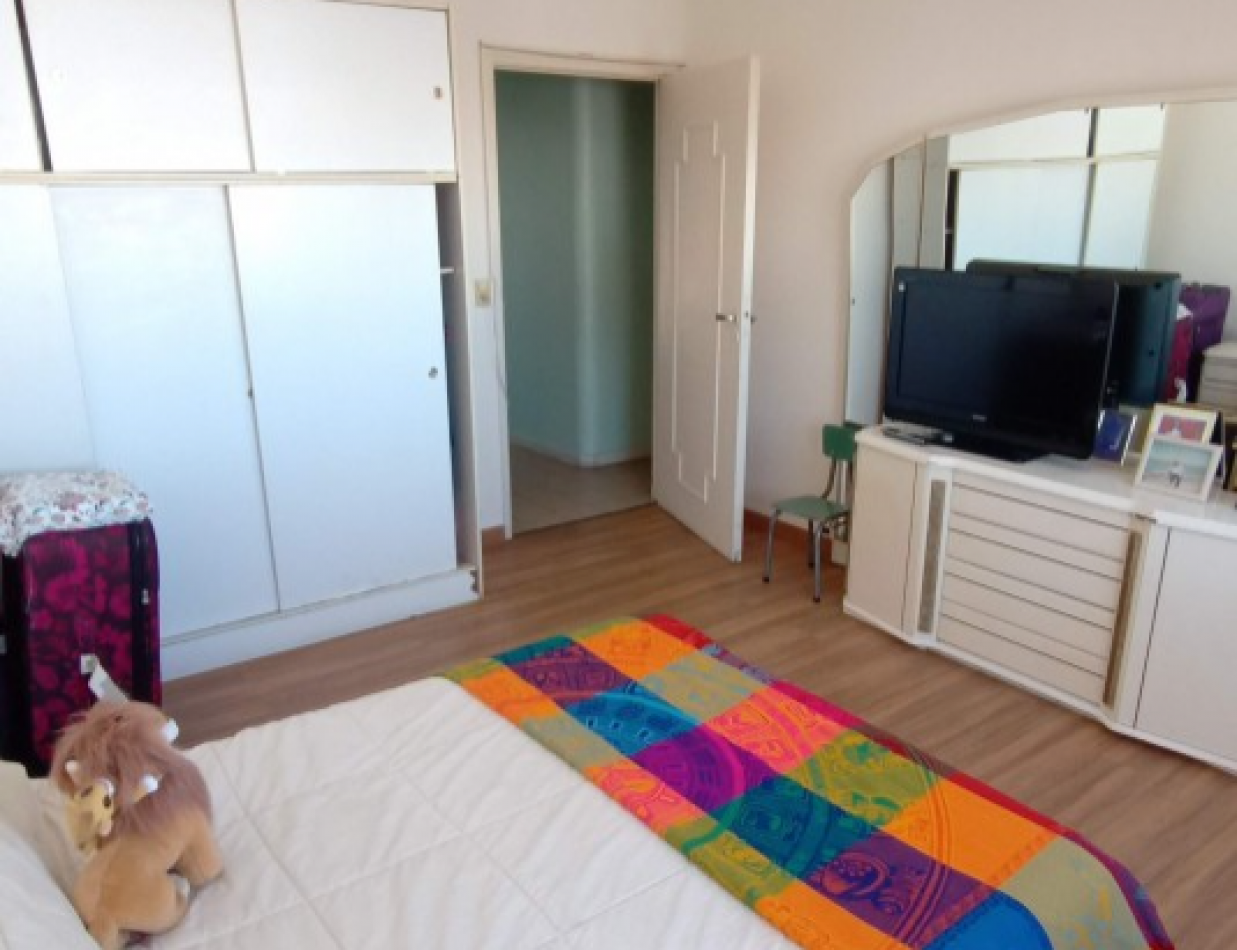 VENTA DEPTO PISO 5 AMBIENTES.AV.COLON.MDP