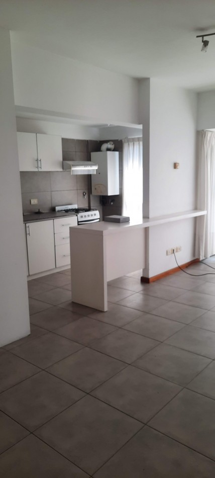 Venta departamento 2 amb c/cochera