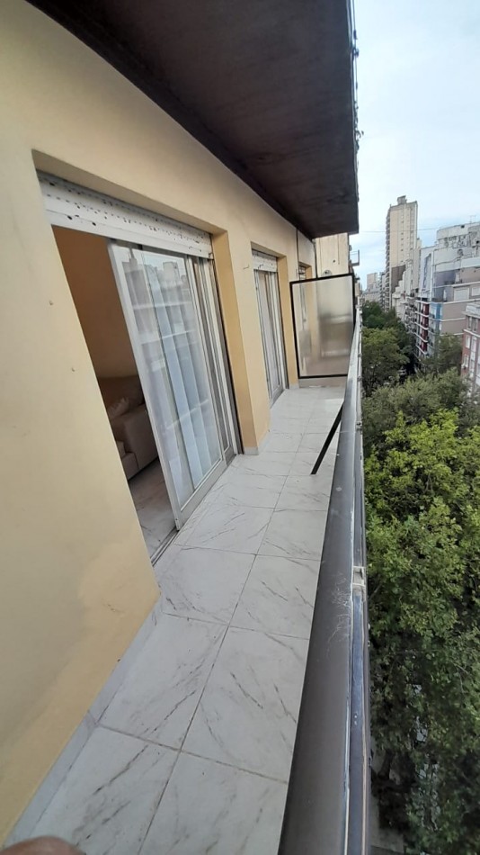 2 AMBIENTES EXTERNO CON BALCON SALIENTE