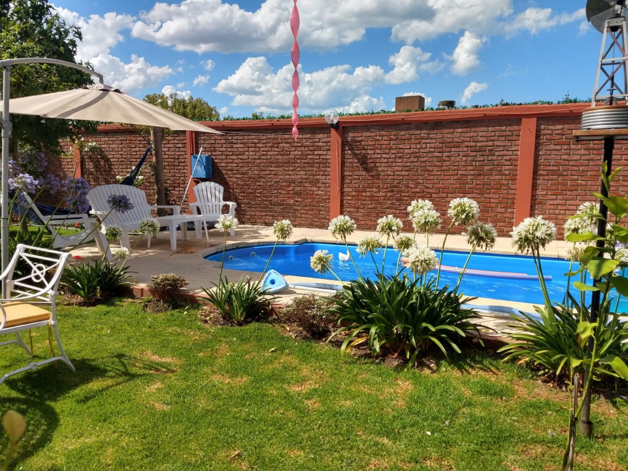 CHALET DE 6 AMBIENTES CON QUINCHO Y PISCINA EN COLINAS PERALTA RAMOS