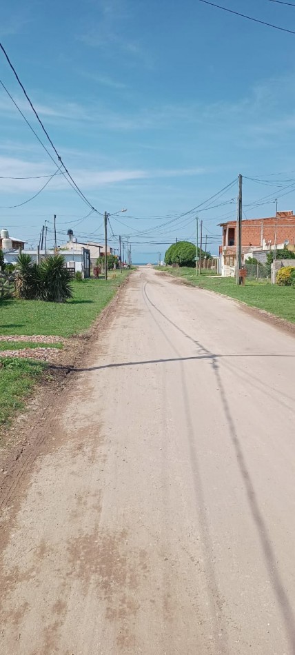 LOTE DE 500 M2 EN FELIX U. CAMET A DOS CUADRAS DEL MAR