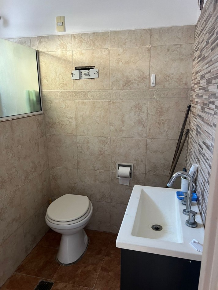 DEPARTAMENTO 2 AMB AL CONTRAF. EN 1ER. PISO POR ESCALERA FRENTE AL MAR EN PLAYA WAIKIKI, PUNTA MOGOTES