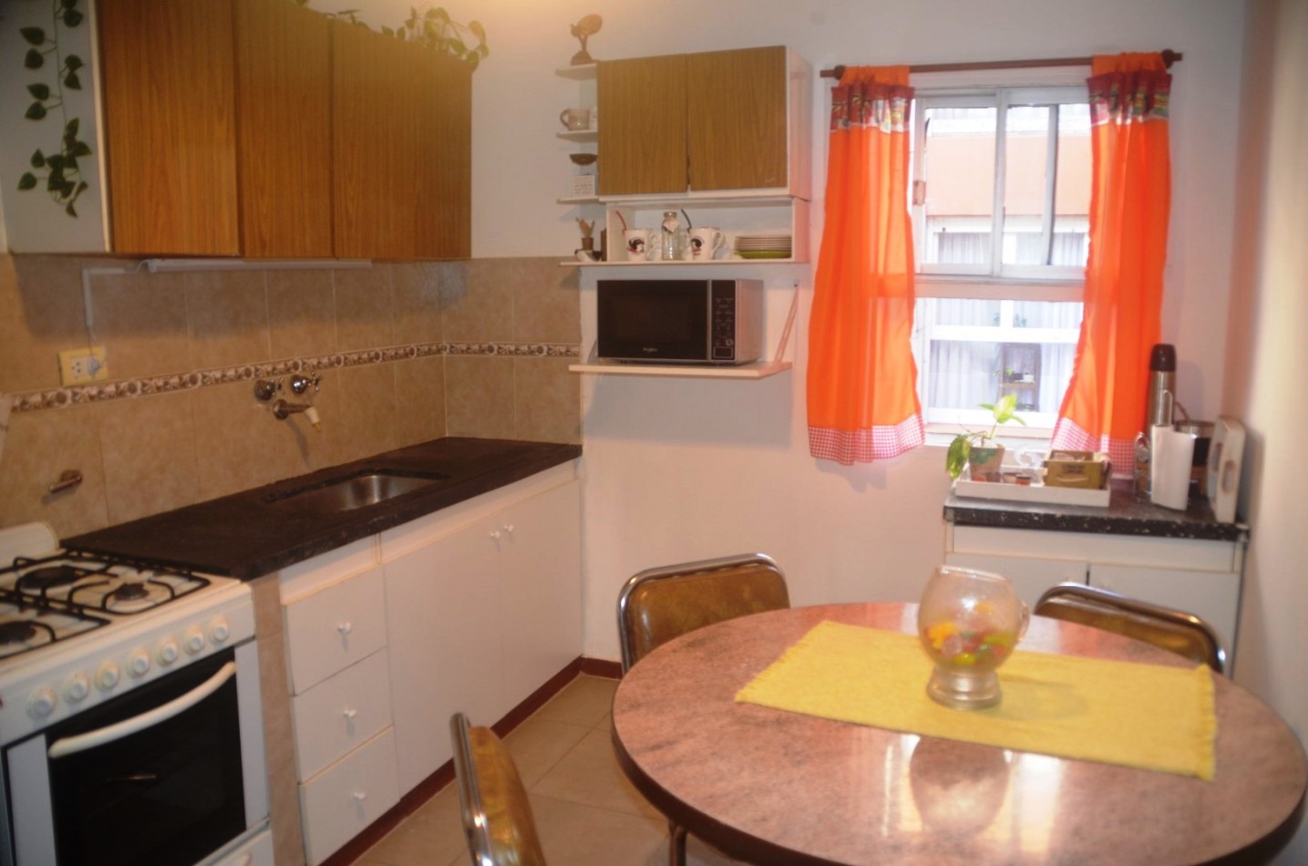 RETASADO: DEPTO 4 AMBIENTES 90 M2 EN BARRIO SAN CARLOS