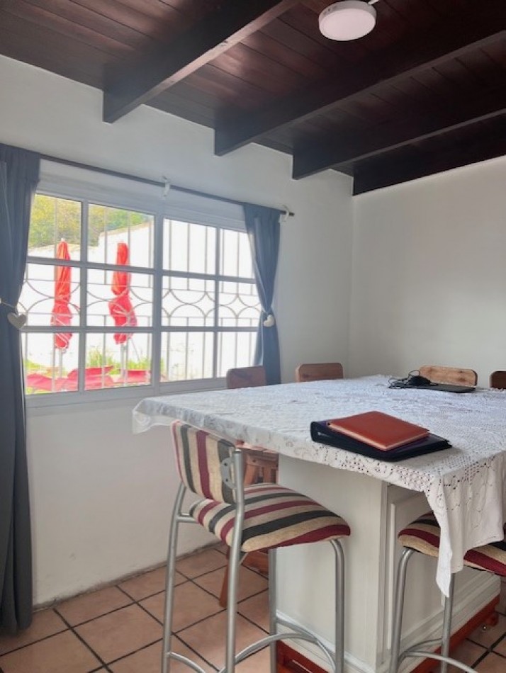 VENTA CHALET DE 3 AMB, CON GRAN PARQUE, ZONA SAN JOSE