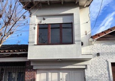 VENTA CON RENTA !!!! PH 3 AMB. CON GARAJE Y PARQUE, 1o PISO X ESCALERA,  ZONA SAN JOSE