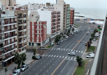 PRECIOSO Y MODERNO 3 AMB.CON 2 COCHERAS Y 2 BAULERAS.VISTA AL MAR.LA PERLA. CON RENTA.