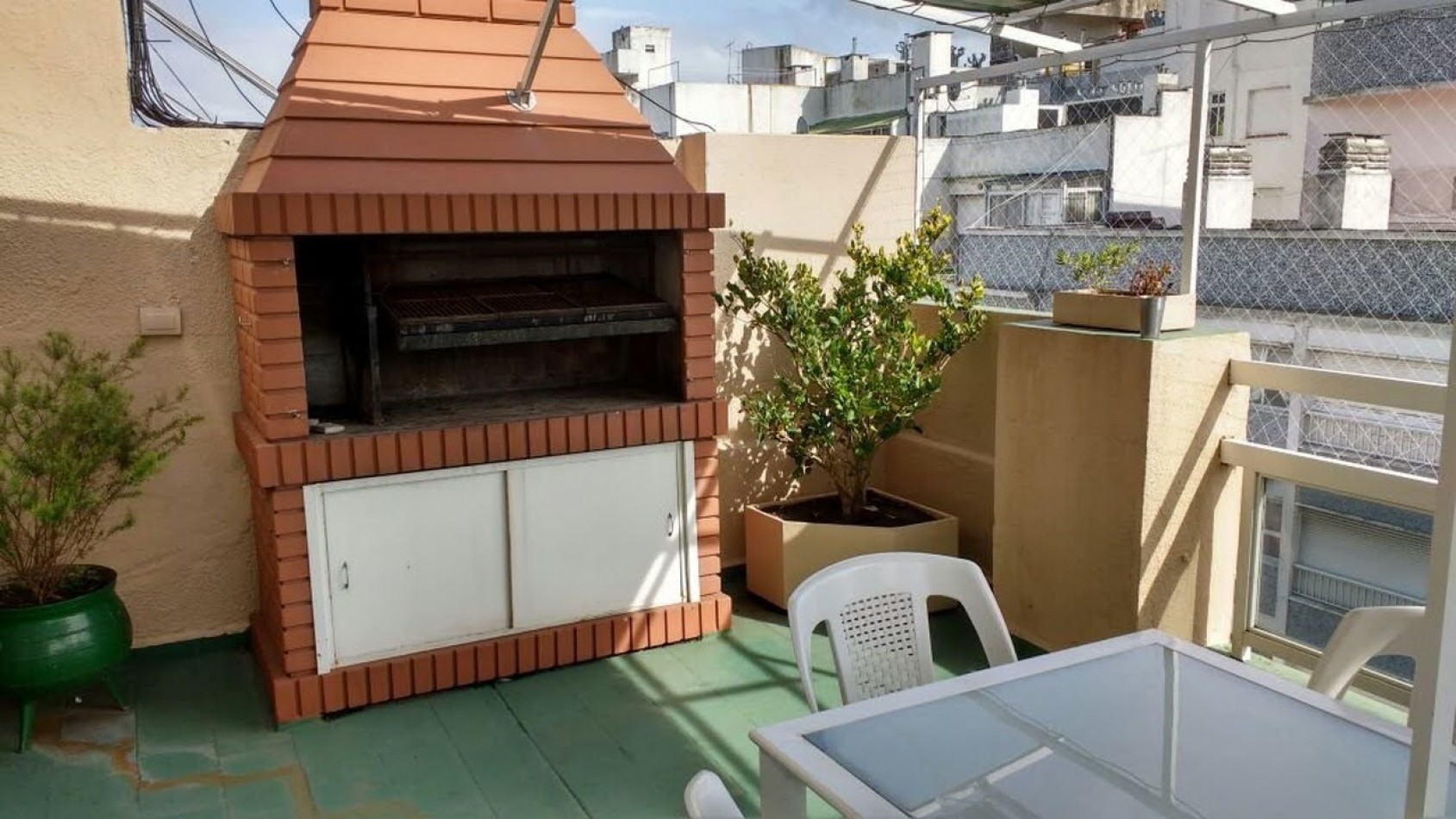 DEPARTAMENTO TIPO PENTHOUSE 4 AMBIENTES CON TERRAZA Y PARRILLA